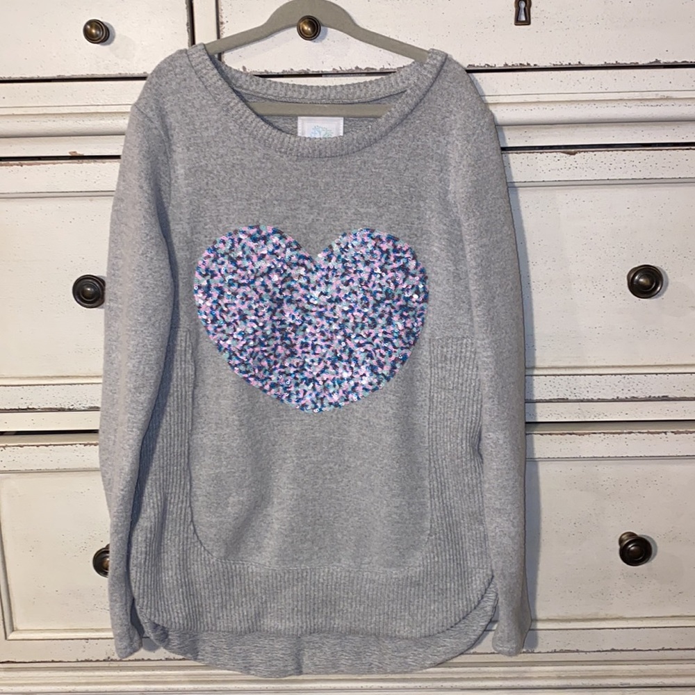 Boutique gray & pink silver blue sequin heart sweater brand new great quality S‌
